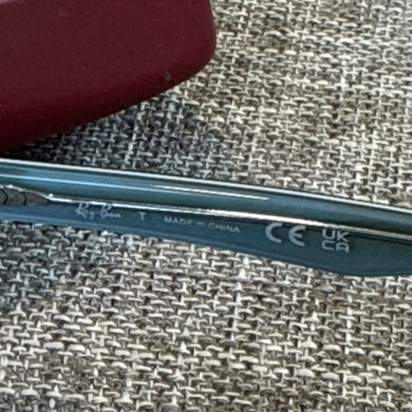 Ray-Ban Tortoiseshell Glasses with Red Case - Picture 6 of 10